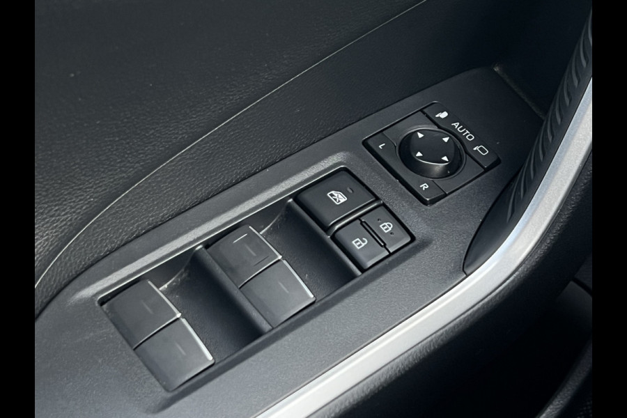 Toyota RAV4 2.5 Plug-in Hybrid AWD Bi-Tone Plus | Navi | LED | 360 Camera | CarPlay | ACC | Camera | 19 inch