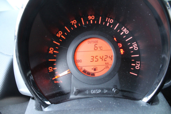 Peugeot 108 1.0 e-VTi 73pk Access NL-Auto NAP 35.422km