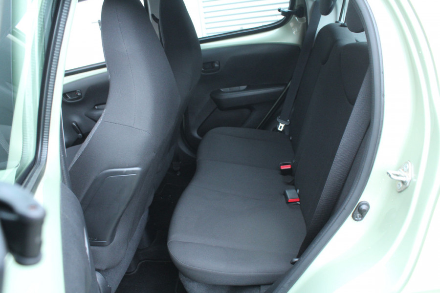 Peugeot 108 1.0 e-VTi 73pk Access NL-Auto NAP 35.422km