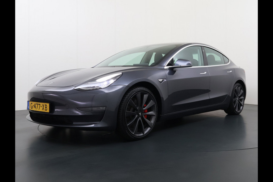 Tesla Model 3 Performance 513pk 0-100 3,4sec AWD Lmv 20" AutoPilot Rode Remklauwen Carbon Spoiler Panoramadak Adaptive Cruise Camera's Leer Pd Elektr.-A-Klep+Stuur+Verst.Stoel+Geheugen Easy Entry Stoel+Bank-Verwarmd Keyless WiFi  75kWh 4WD 1e Eigenaar Origineel Nederlandse Auto Nieuwprijs € 65.680 SOH 83%