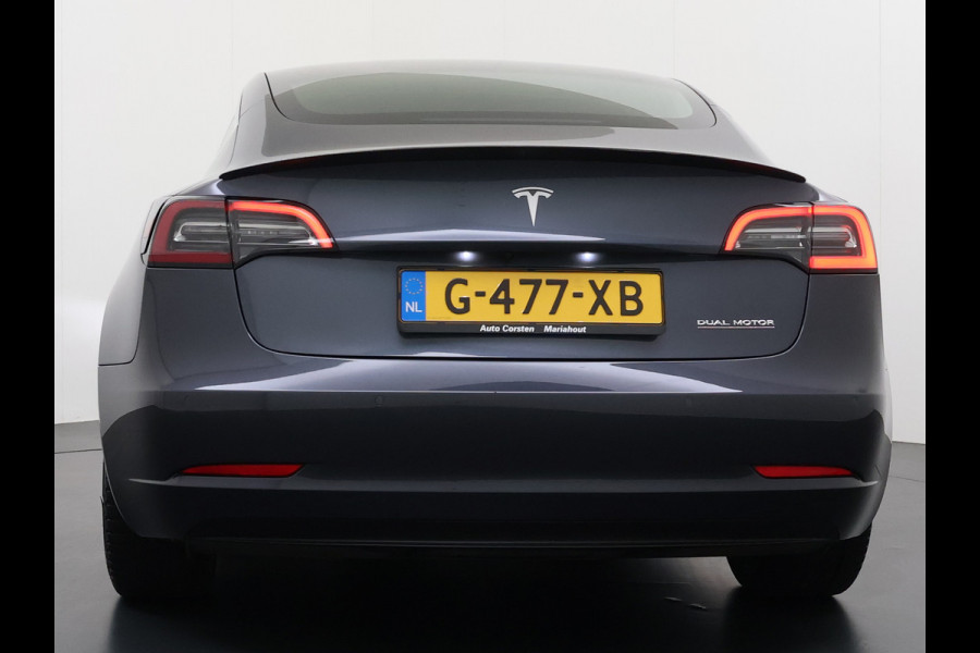 Tesla Model 3 Performance 513pk 0-100 3,4sec AWD Lmv 20" AutoPilot Rode Remklauwen Carbon Spoiler Panoramadak Adaptive Cruise Camera's Leer Pd Elektr.-A-Klep+Stuur+Verst.Stoel+Geheugen Easy Entry Stoel+Bank-Verwarmd Keyless WiFi  75kWh 4WD 1e Eigenaar Origineel Nederlandse Auto Nieuwprijs € 65.680 SOH 83%