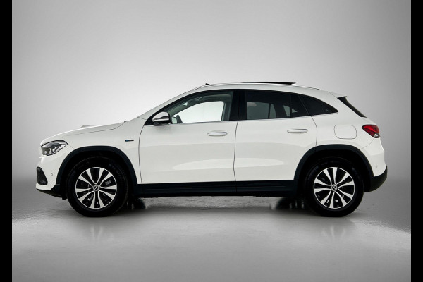 Mercedes-Benz GLA 250 e Plug-In 218PK 360° CAMERA | PANORAMADAK | WIDESCREEN