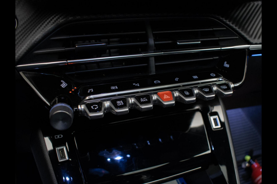 Peugeot 208 1.2 PureTech GT Pack (PANORAMADAK,CARPLAY,ELECTRISCHE STOELEN,LEDER,3D CAMERA,LED,XENON,BLACK/PACK,PDC,NETTESTAAT)