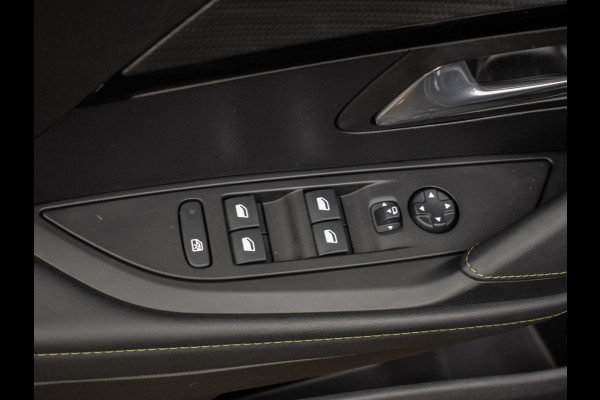 Peugeot 208 1.2 PureTech GT Pack (PANORAMADAK,CARPLAY,ELECTRISCHE STOELEN,LEDER,3D CAMERA,LED,XENON,BLACK/PACK,PDC,NETTESTAAT)