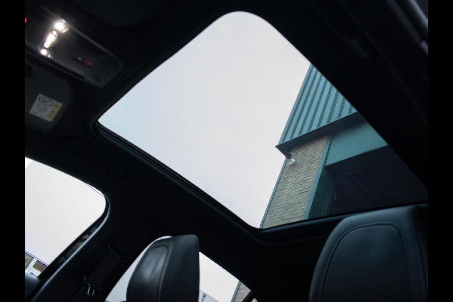 Peugeot 208 1.2 PureTech GT Pack (PANORAMADAK,CARPLAY,ELECTRISCHE STOELEN,LEDER,3D CAMERA,LED,XENON,BLACK/PACK,PDC,NETTESTAAT)