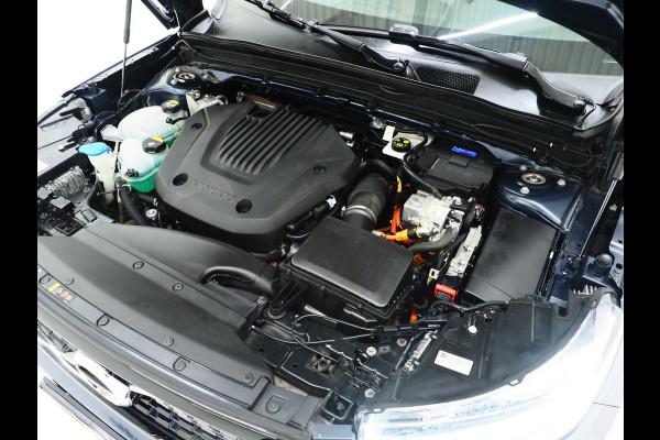 Volvo XC40 1.5 T5 Recharge R-Design | Panoramadak | Styling Kit | Pilot Assit | Trekhaak | Harman/Kardon | Leder | 360 | Keyless