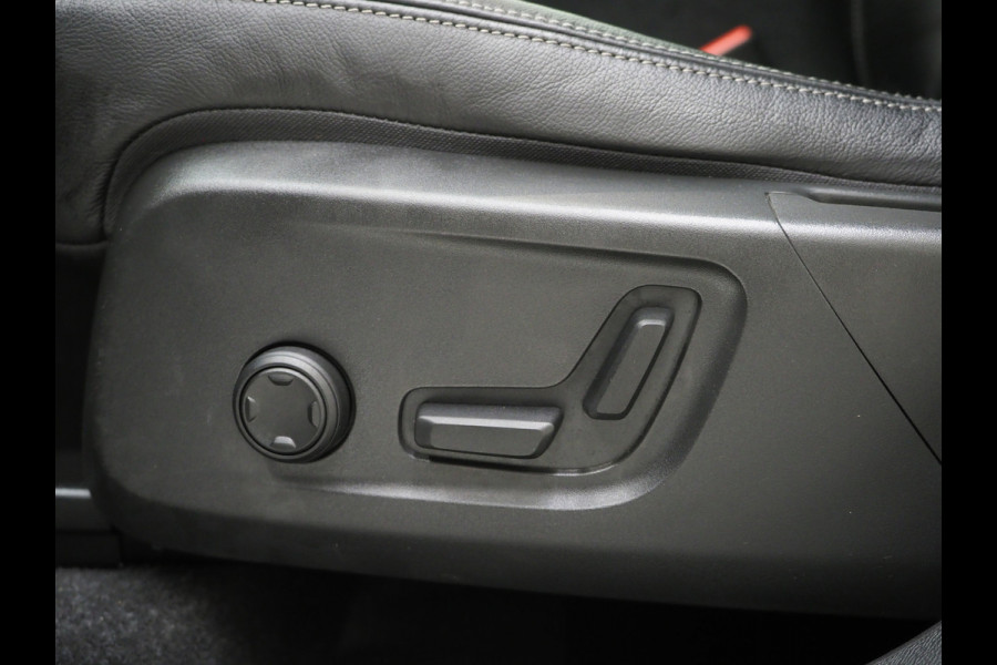 Volvo XC40 1.5 T5 Recharge R-Design | Panoramadak | Styling Kit | Pilot Assit | Trekhaak | Harman/Kardon | Leder | 360 | Keyless