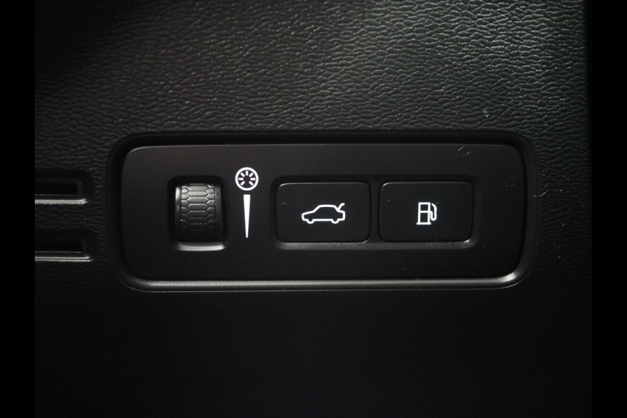 Volvo XC40 1.5 T5 Recharge R-Design | Panoramadak | Styling Kit | Pilot Assit | Trekhaak | Harman/Kardon | Leder | 360 | Keyless