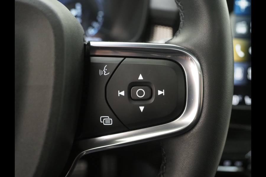 Volvo XC40 1.5 T5 Recharge R-Design | Panoramadak | Styling Kit | Pilot Assit | Trekhaak | Harman/Kardon | Leder | 360 | Keyless
