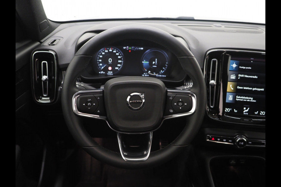 Volvo XC40 1.5 T5 Recharge R-Design | Panoramadak | Styling Kit | Pilot Assit | Trekhaak | Harman/Kardon | Leder | 360 | Keyless