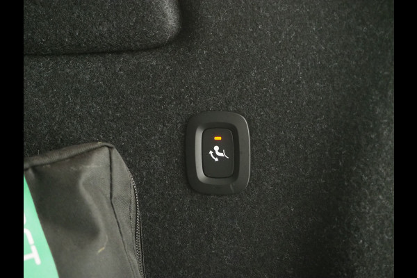 Volvo XC40 1.5 T5 Recharge R-Design | Panoramadak | Styling Kit | Pilot Assit | Trekhaak | Harman/Kardon | Leder | 360 | Keyless