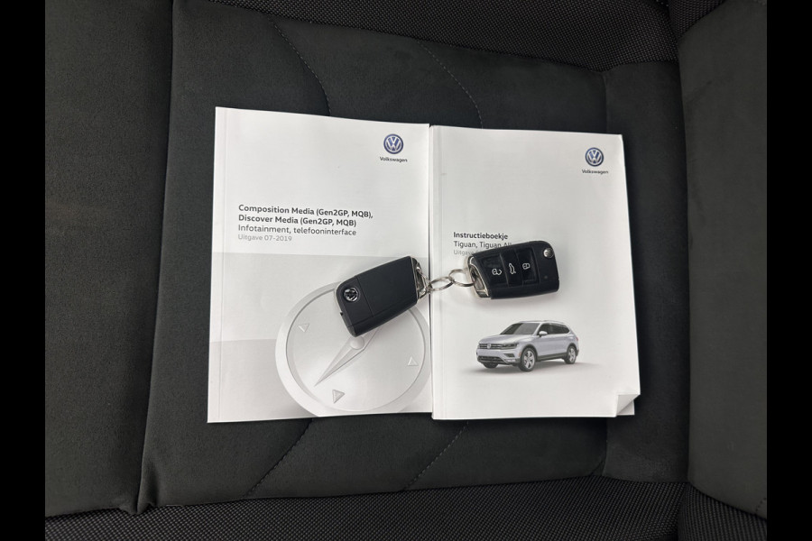 Volkswagen Tiguan Allspace 1.5 TSI R-Line Highline Business [ 7-Pers. ] Aut. *PANO | ARTVELOURS | FULL-LED | DIGI-COCKPIT | KEYLESS | ADAPTIVE-CRUISE | CAMERA | SHIFTPADDLES | CARPLAY | DAB+ | HEATED-COMFORTSEATS | NAVI-FULLMAP | PRIVACYGLASS | 19''ALU*
