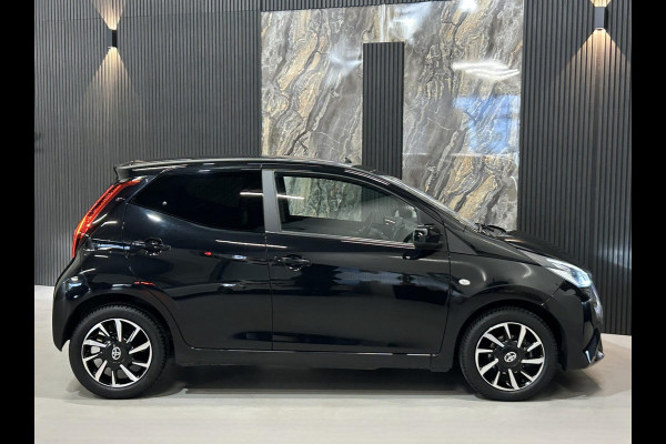 Toyota Aygo 1.0 VVT-i x-cite|KEYLESS|CAMERA|STUURHULP|AIRCO|VOL