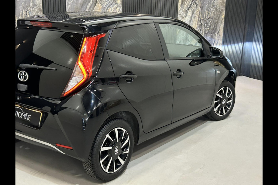 Toyota Aygo 1.0 VVT-i x-cite|KEYLESS|CAMERA|STUURHULP|AIRCO|VOL