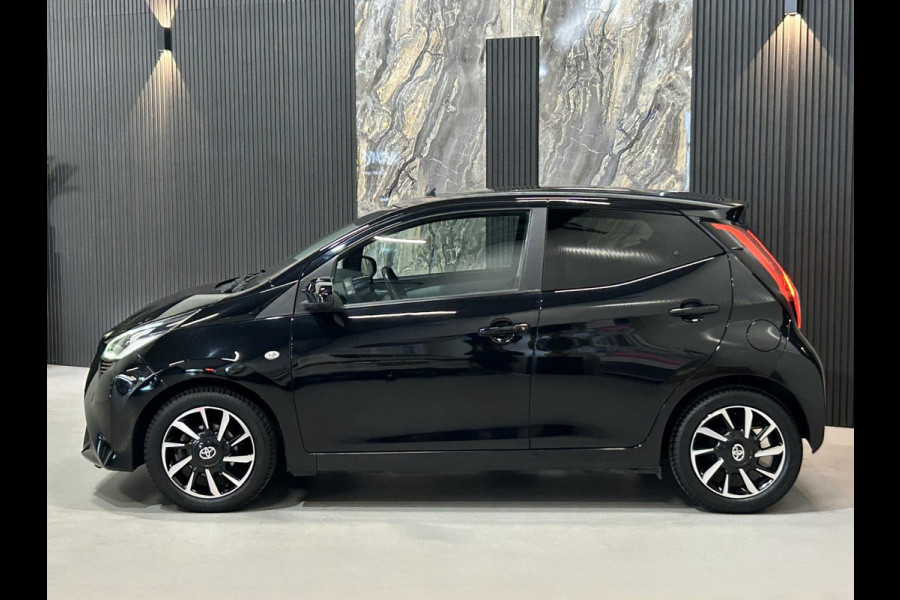Toyota Aygo 1.0 VVT-i x-cite|KEYLESS|CAMERA|STUURHULP|AIRCO|VOL