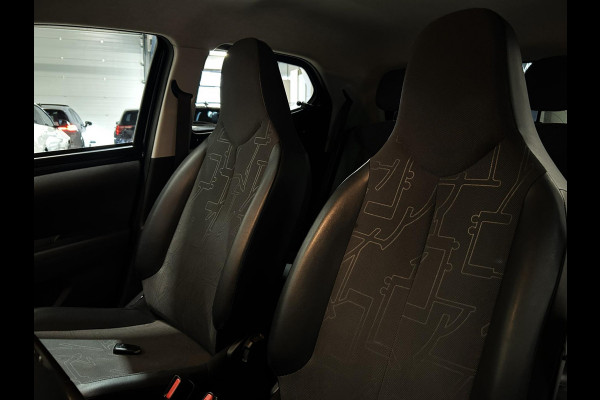 Toyota Aygo 1.0 VVT-i x-cite|KEYLESS|CAMERA|STUURHULP|AIRCO|VOL