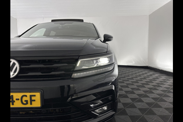 Volkswagen Tiguan Allspace 1.5 TSI R-Line Highline Business [ 7-Pers. ] Aut. *PANO | ARTVELOURS | FULL-LED | DIGI-COCKPIT | KEYLESS | ADAPTIVE-CRUISE | CAMERA | SHIFTPADDLES | CARPLAY | DAB+ | HEATED-COMFORTSEATS | NAVI-FULLMAP | PRIVACYGLASS | 19''ALU*