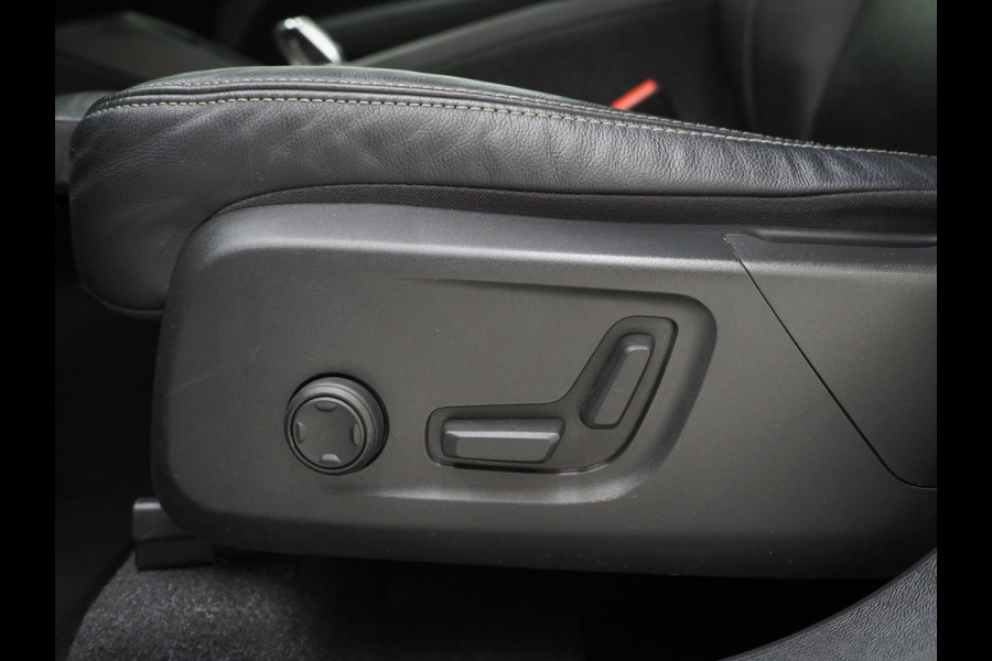 Volvo XC40 1.5 T5 Plug-in hybrid Ultimate | Panoramadak | Pilot Assist | Leder | Harman/Kardon | Camera | Keyless | Carplay