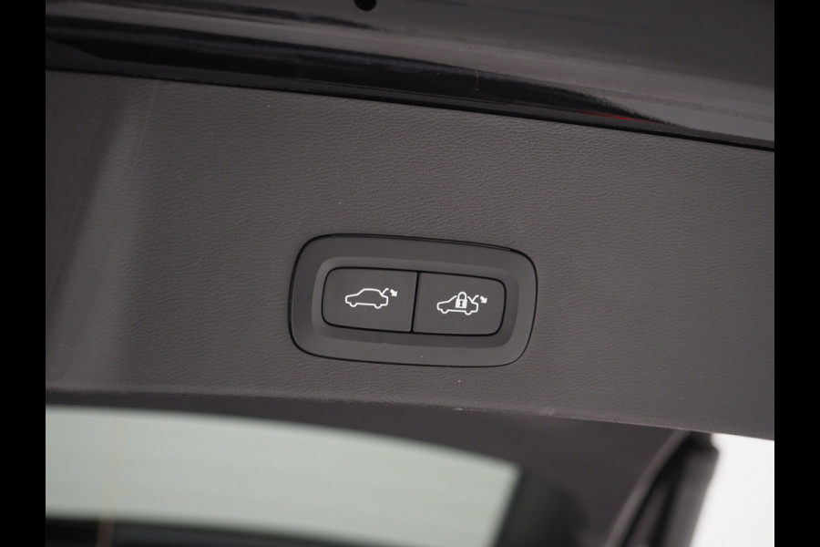 Volvo XC40 1.5 T5 Plug-in hybrid Ultimate | Panoramadak | Pilot Assist | Leder | Harman/Kardon | Camera | Keyless | Carplay