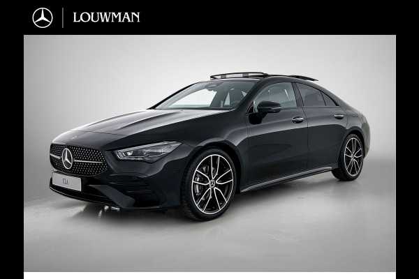 Mercedes-Benz CLA-Klasse 180 Business Solution AMG | AMG Line Plus pakket | Smartphone integratie | Panoramaschuifdak | 360° camera | Advanced sound system | Head-up display | 19 inch AMG velgen |