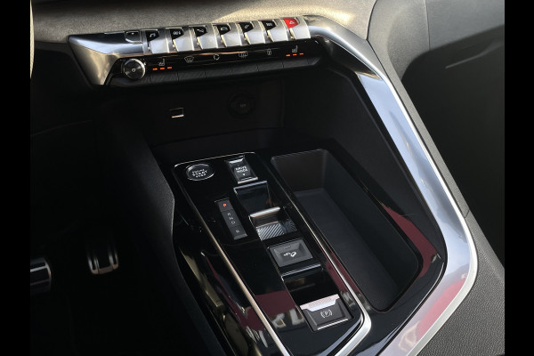 Peugeot 3008 1.6 HYbrid4 300 GT | Camera 360 | Panoramadak | Apple/Android CarPlay