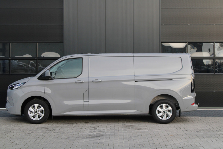 Ford Transit Custom 320 2.5 PHEV L2H1 Limited 232pk - 2x Schuifdeur - Trekhaak - Stoel/Stuurverwarming - ACC - Blindspot - Keyless - Rijklaar