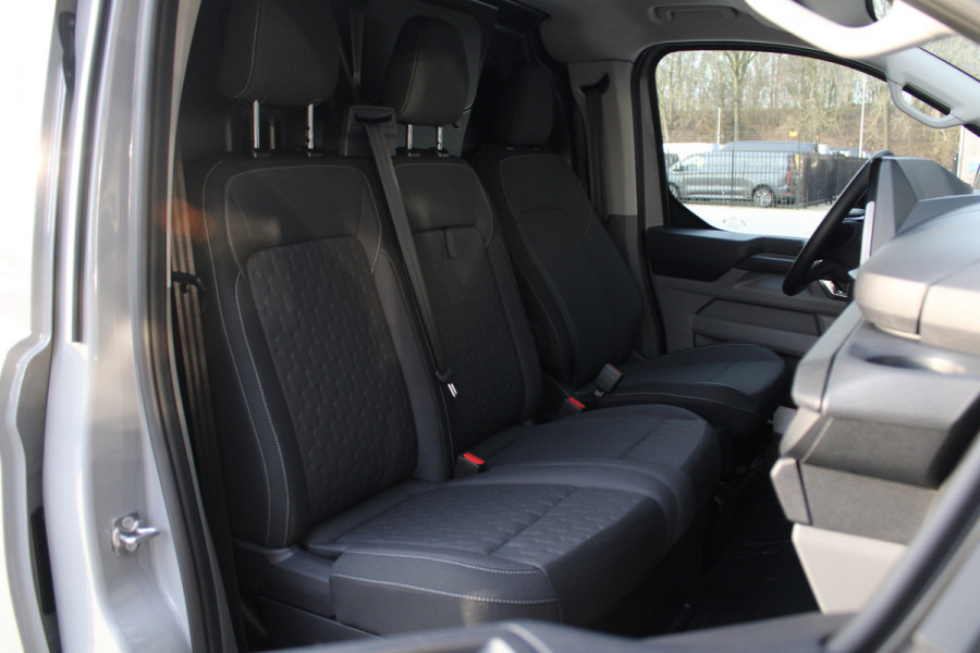 Ford Transit Custom 320 2.5 PHEV L2H1 Limited 232pk - 2x Schuifdeur - Trekhaak - Stoel/Stuurverwarming - ACC - Blindspot - Keyless - Rijklaar