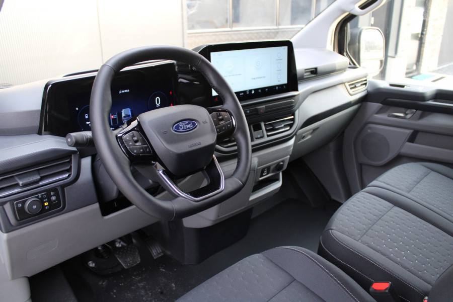 Ford Transit Custom 320 2.5 PHEV L2H1 Limited 232pk - 2x Schuifdeur - Trekhaak - Stoel/Stuurverwarming - ACC - Blindspot - Keyless - Rijklaar