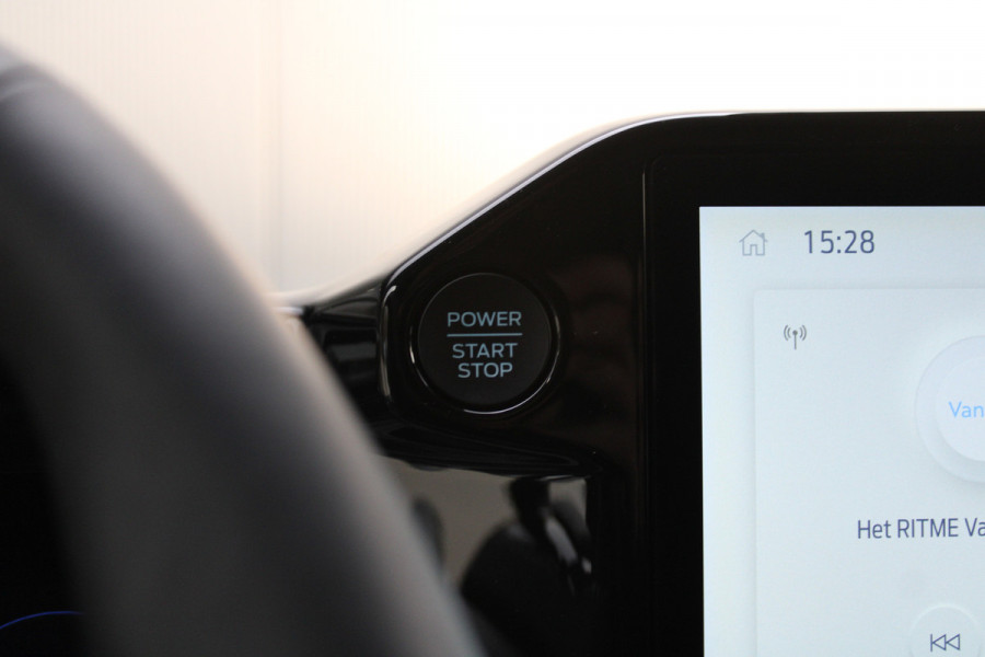 Ford Transit Custom 320 2.5 PHEV L2H1 Limited 232pk - 2x Schuifdeur - Trekhaak - Stoel/Stuurverwarming - ACC - Blindspot - Keyless - Rijklaar