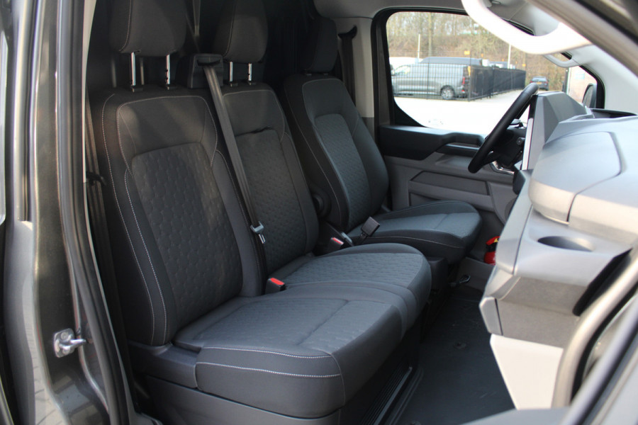Ford Transit Custom 320 2.5 PHEV L2H1 Limited 232pk - 2x Schuifdeur - Trekhaak - Stoel/Stuurverwarming - ACC - Blindspot - Keyless - Rijklaar