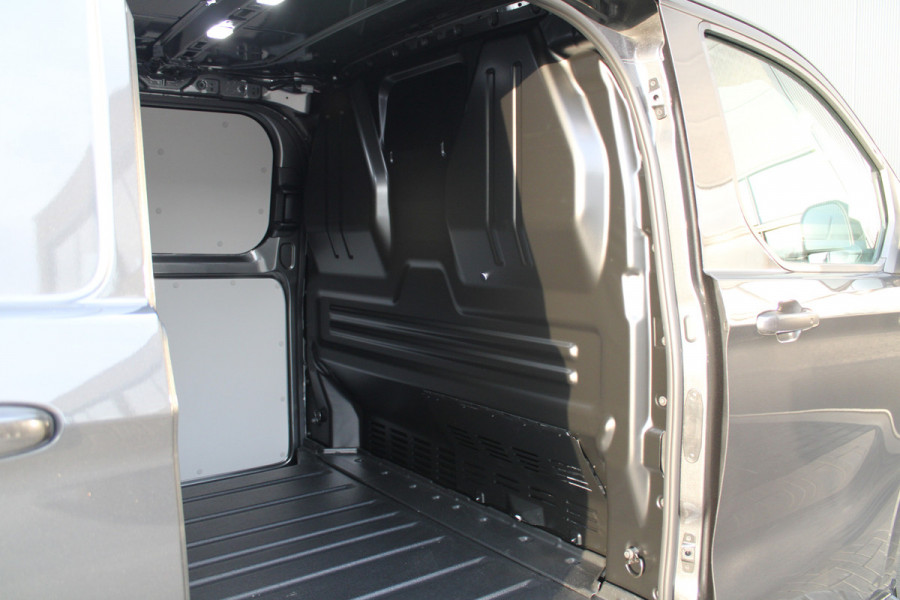 Ford Transit Custom 320 2.5 PHEV L2H1 Limited 232pk - 2x Schuifdeur - Trekhaak - Stoel/Stuurverwarming - ACC - Blindspot - Keyless - Rijklaar