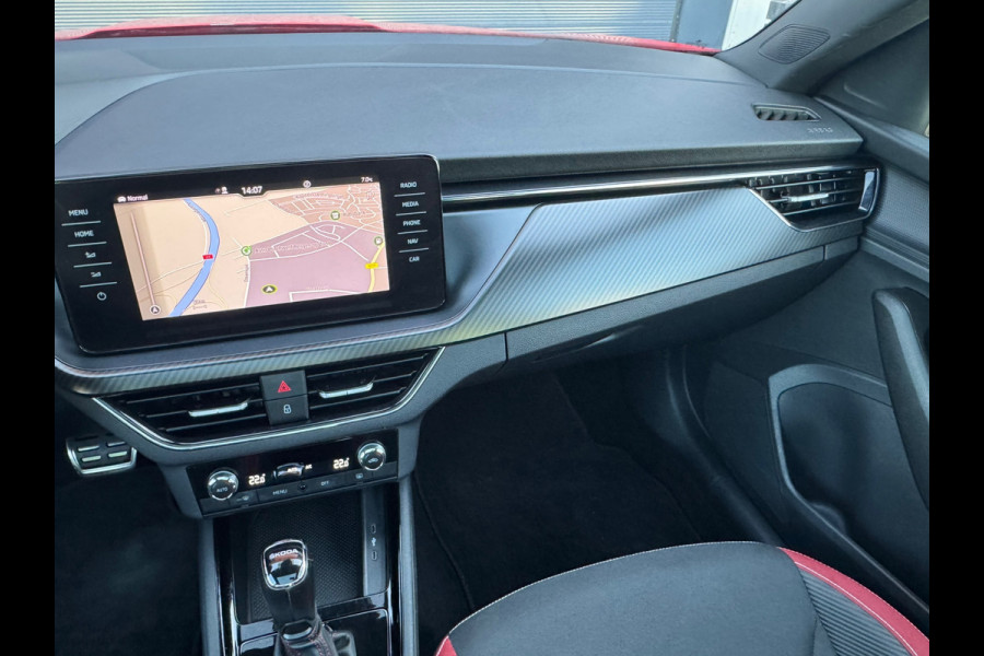 Škoda Kamiq 1.0 TSI Automaat Monte Carlo * Panorama * Navigatie * Camera * Climate Control *