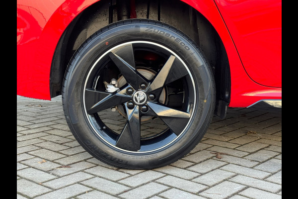 Škoda Kamiq 1.0 TSI Automaat Monte Carlo * Panorama * Navigatie * Camera * Climate Control *