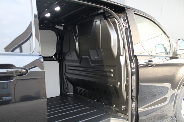 Ford Transit Custom 320 2.5 PHEV L2H1 Limited 232pk - 2x Schuifdeur - Trekhaak - Stoel/Stuurverwarming - Blindspot - Keyless - Rijklaar