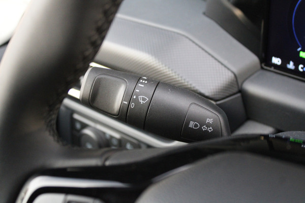 Ford Transit Custom 320 2.5 PHEV L2H1 Limited 232pk - 2x Schuifdeur - Trekhaak - Stoel/Stuurverwarming - Blindspot - Keyless - Rijklaar