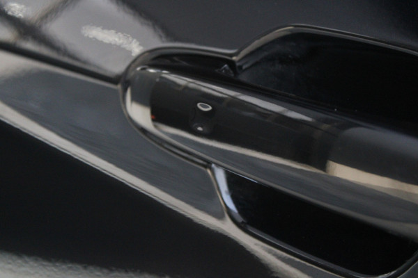 Ford Transit Custom 320 2.5 PHEV L2H1 Limited 232pk - 2x Schuifdeur - Trekhaak - Stoel/Stuurverwarming - Blindspot - Keyless - Rijklaar