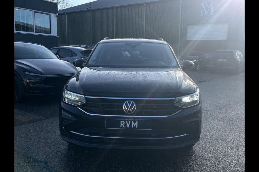 Volkswagen Tiguan 1.4 TSI eHybrid PHEV| ELEK. ACHTERKLEP| DIGITAL DASH| ADAPTIVE CRUISE| RIJKLAAR INCL. 12 MND BOVAG GARANTIE