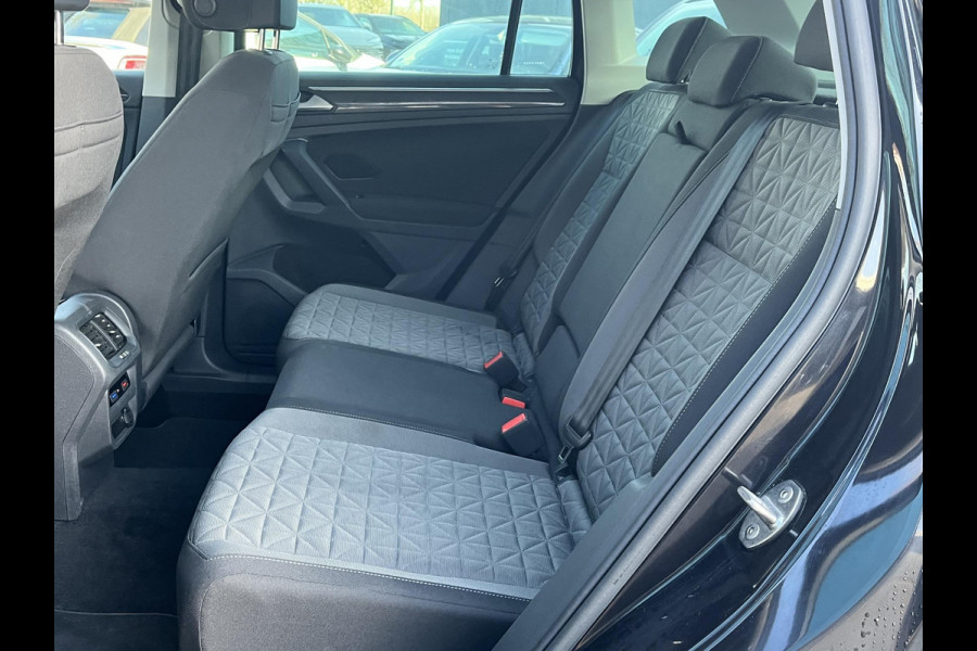Volkswagen Tiguan 1.4 TSI eHybrid PHEV| ELEK. ACHTERKLEP| DIGITAL DASH| ADAPTIVE CRUISE| RIJKLAAR INCL. 12 MND BOVAG GARANTIE