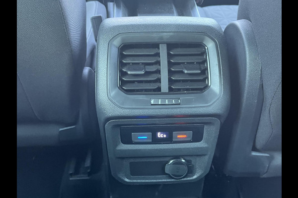Volkswagen Tiguan 1.4 TSI eHybrid PHEV| ELEK. ACHTERKLEP| DIGITAL DASH| ADAPTIVE CRUISE| RIJKLAAR INCL. 12 MND BOVAG GARANTIE