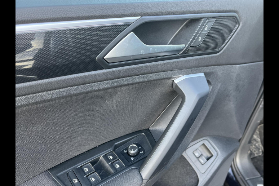 Volkswagen Tiguan 1.4 TSI eHybrid PHEV| ELEK. ACHTERKLEP| DIGITAL DASH| ADAPTIVE CRUISE| RIJKLAAR INCL. 12 MND BOVAG GARANTIE