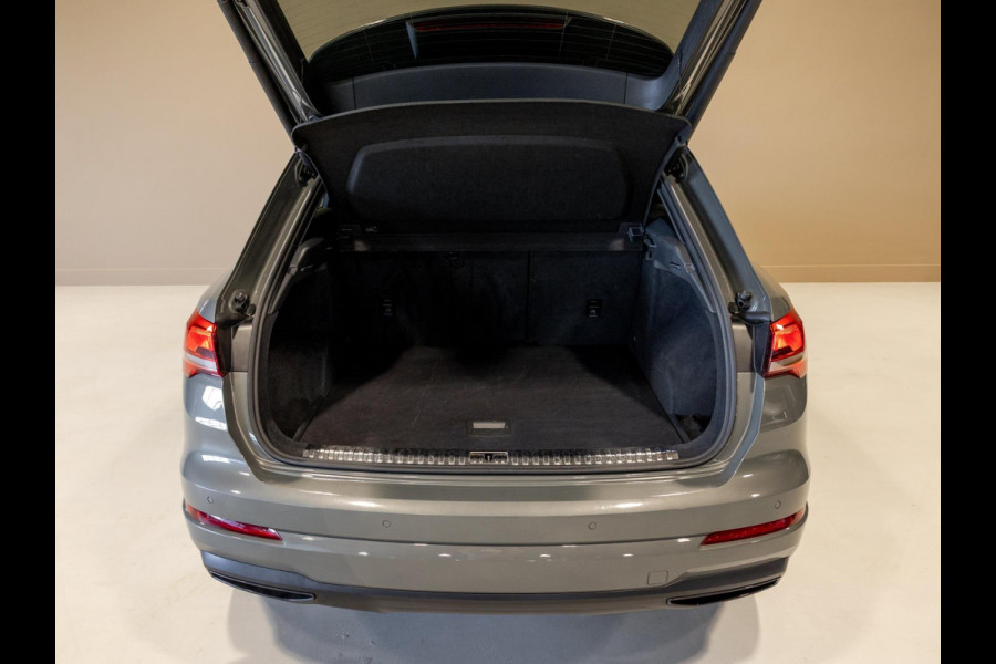 Audi Q3 35 TFSI Advanced / 150pk / S-line interieur / Leder / Keyless / Achteruitrij camera /