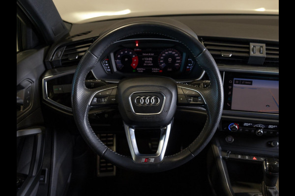 Audi Q3 35 TFSI Advanced / 150pk / S-line interieur / Leder / Keyless / Achteruitrij camera /