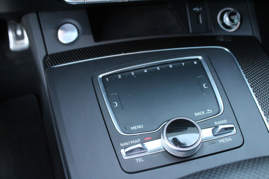 Audi Q5 2.0 TFSI 252pk quattro Sport S Line Black Edition Panoramadak Clima Cruise Navi Camera B&O Leder LMV