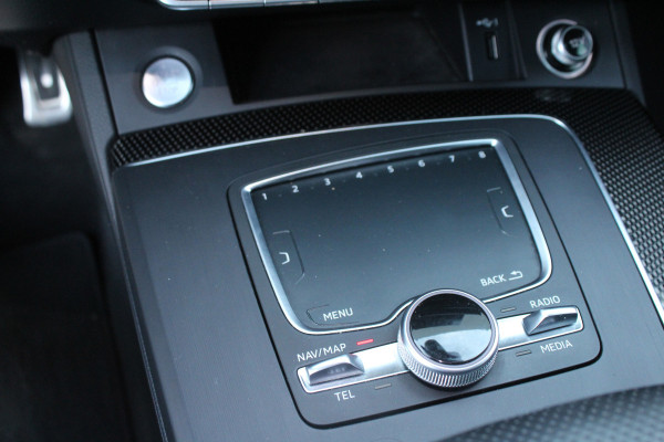Audi Q5 2.0 TFSI 252pk quattro Sport S Line Black Edition Panoramadak Clima Cruise Navi Camera B&O Leder LMV
