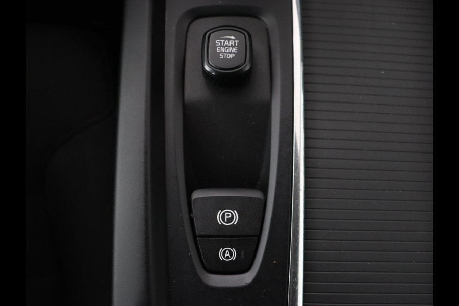 Volvo V60 2.0 D3 Momentum | Carplay | Navigatie | Full LED | Cruise control | Parkeerhulp | Climate control | Bluetooth | Digital Cockpit