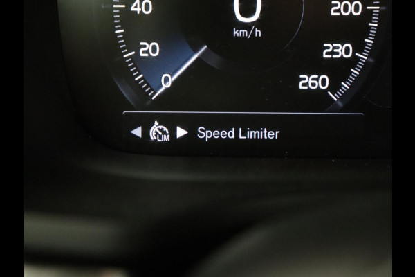 Volvo V60 2.0 D3 Momentum | Carplay | Navigatie | Full LED | Cruise control | Parkeerhulp | Climate control | Bluetooth | Digital Cockpit