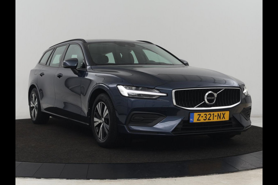 Volvo V60 2.0 D3 Momentum | Carplay | Navigatie | Full LED | Cruise control | Parkeerhulp | Climate control | Bluetooth | Digital Cockpit