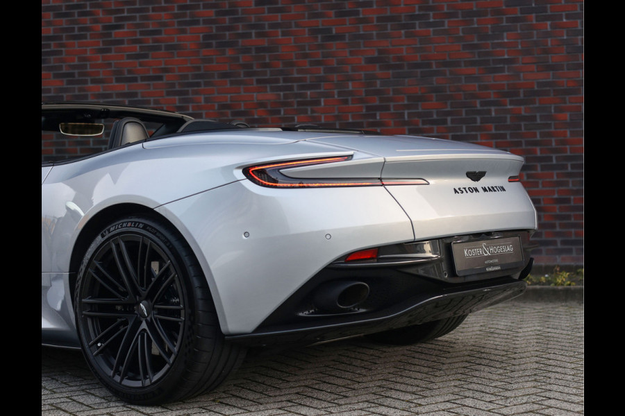 Aston Martin DB12 Volante 4.0 V8 Carbon – Bowers & Wilkins