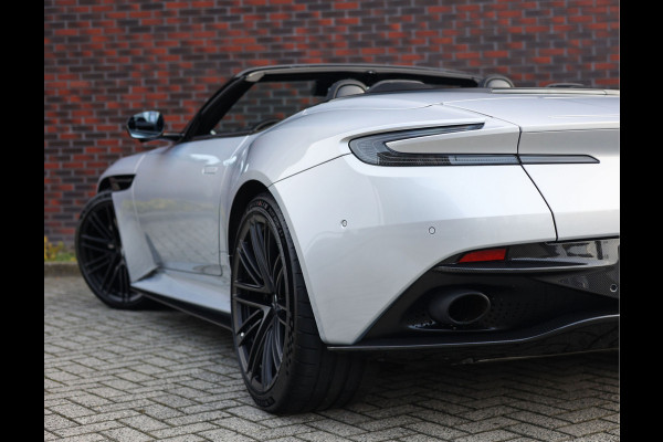 Aston Martin DB12 Volante 4.0 V8 Carbon – Bowers & Wilkins