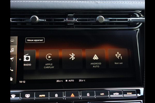 Aston Martin DB12 Volante 4.0 V8 Carbon – Bowers & Wilkins